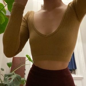 UO Crop top